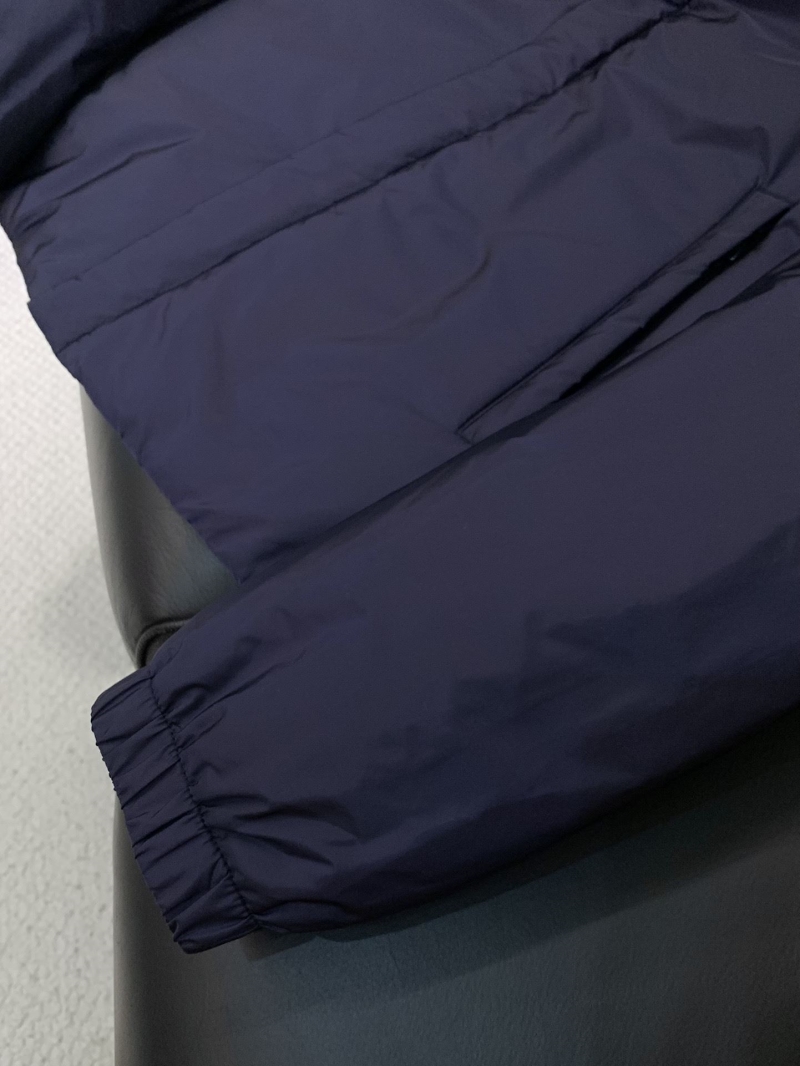 Pra*a down jacket